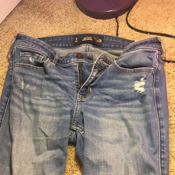 Hollister skinny jeans (ripped) - Picture 2 of 3